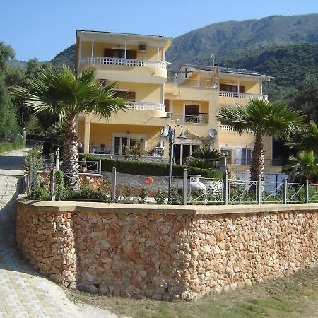 Golden Sun Apartment Parga Luaran gambar