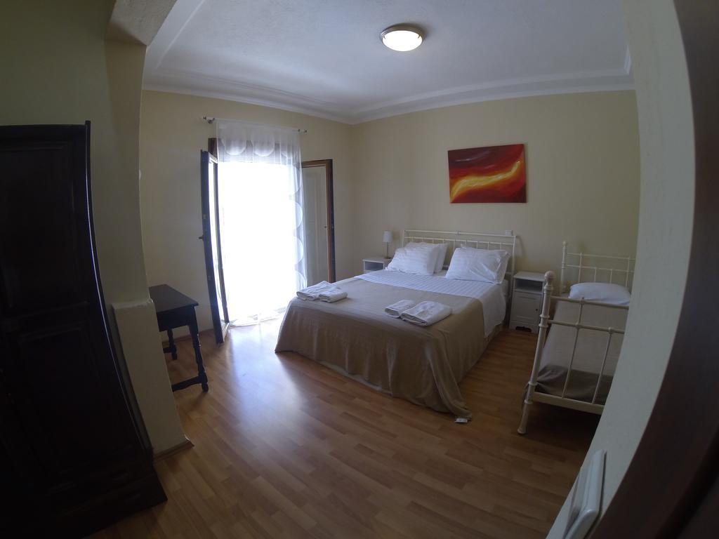 Golden Sun Apartment Parga Bilik gambar