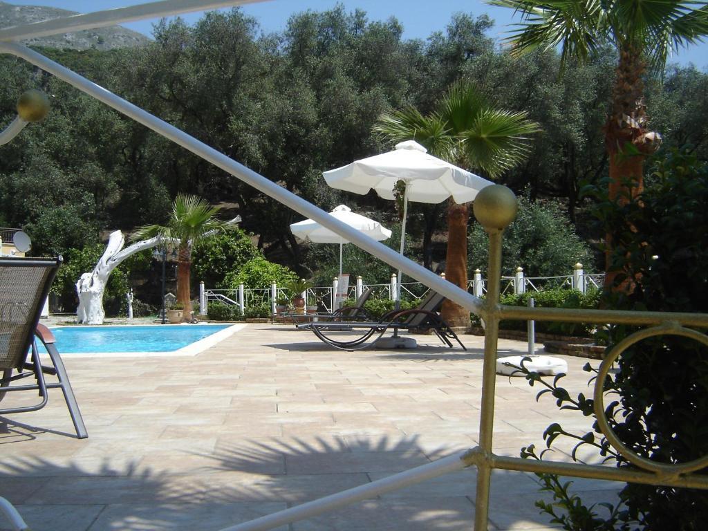 Golden Sun Apartment Parga Luaran gambar