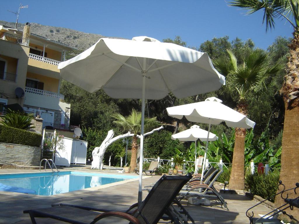 Golden Sun Apartment Parga Luaran gambar