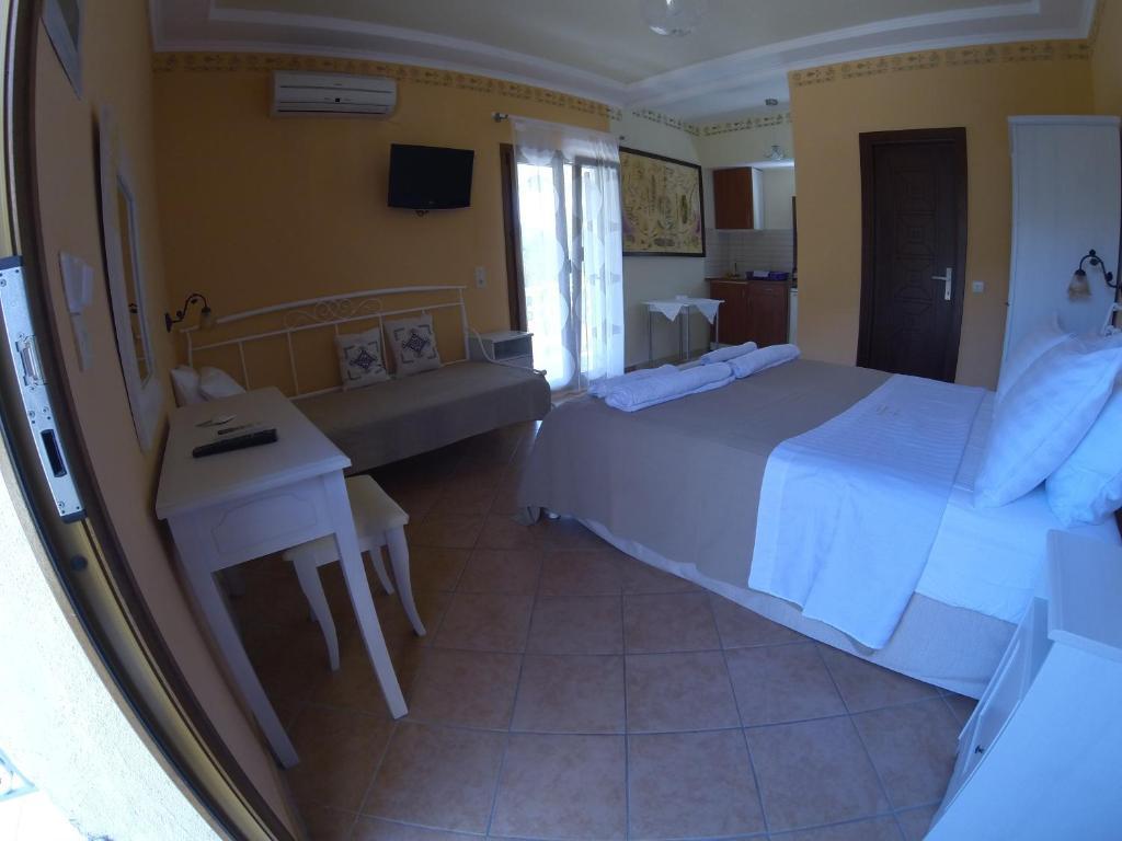 Golden Sun Apartment Parga Bilik gambar