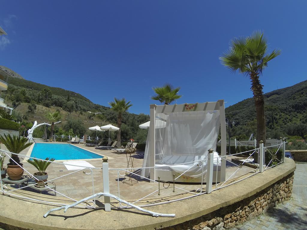 Golden Sun Apartment Parga Luaran gambar